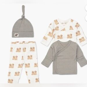 M + A 4 Piece Welcome Home Gender Neutral Baby Gift Set By Monica + Andy NWT